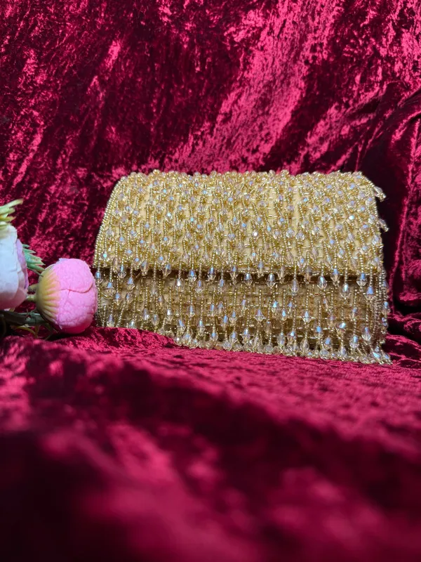 Gold_Crystal_Tassel_Clutch